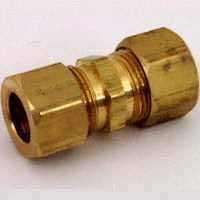 Anderson Metals 750062-05 Tube Full Union Compression, 300 psi, Brass